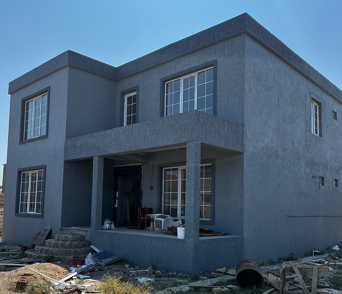 Boz Tonlarda Estetik Fasad